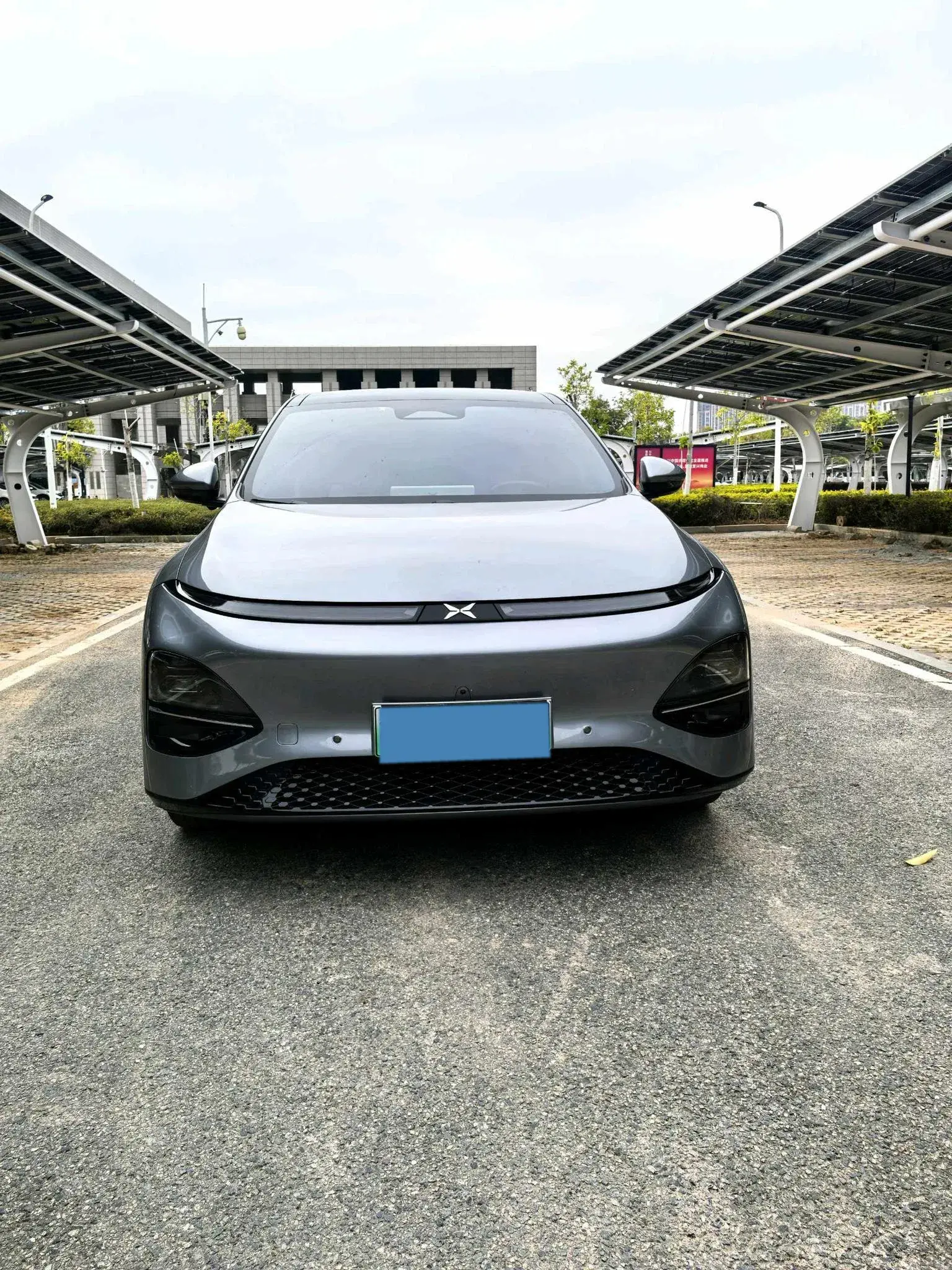 2023 XPENG G6 thumbnail 3