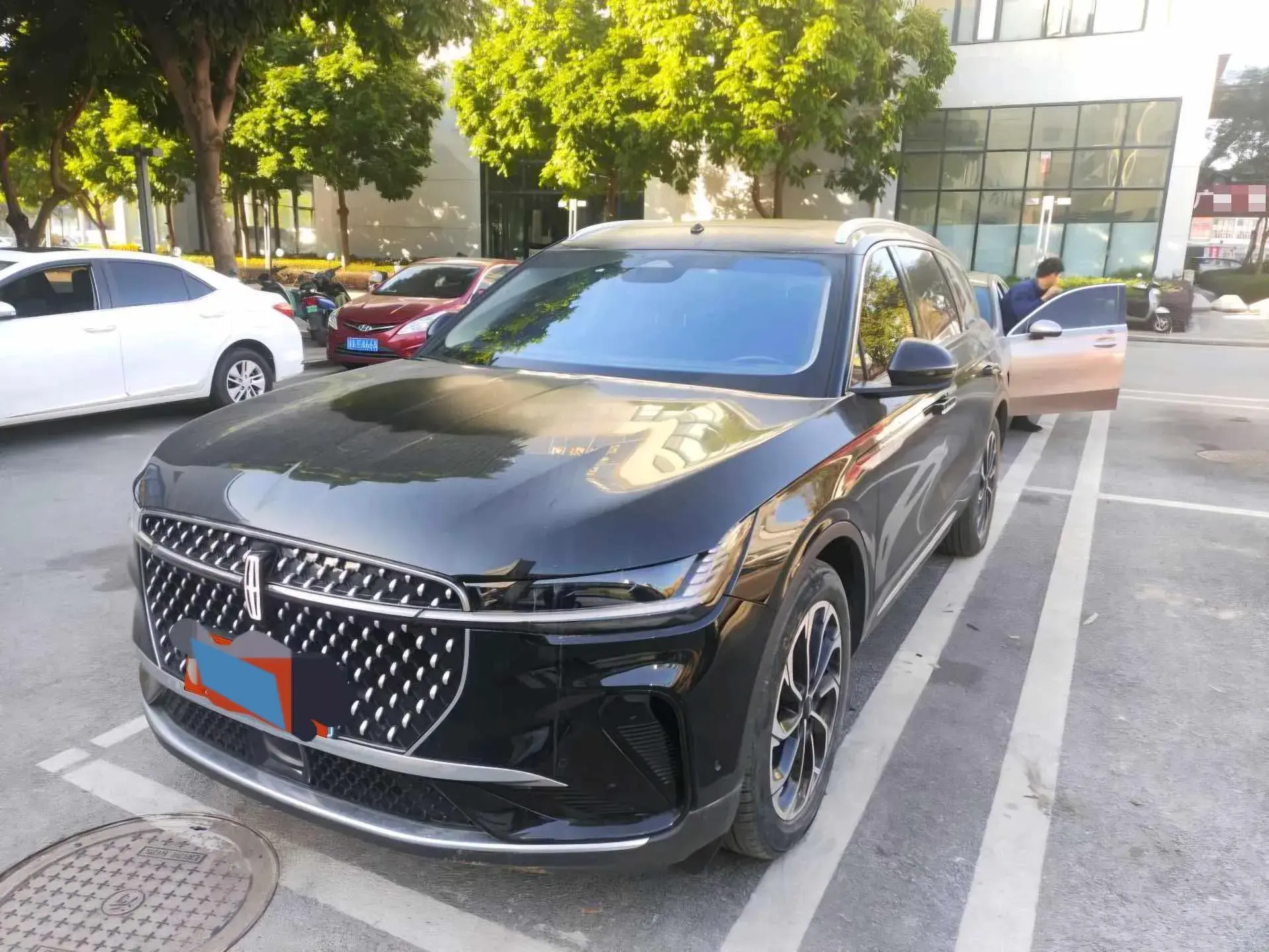 2023 LINCOLN NAUTILUS view 1