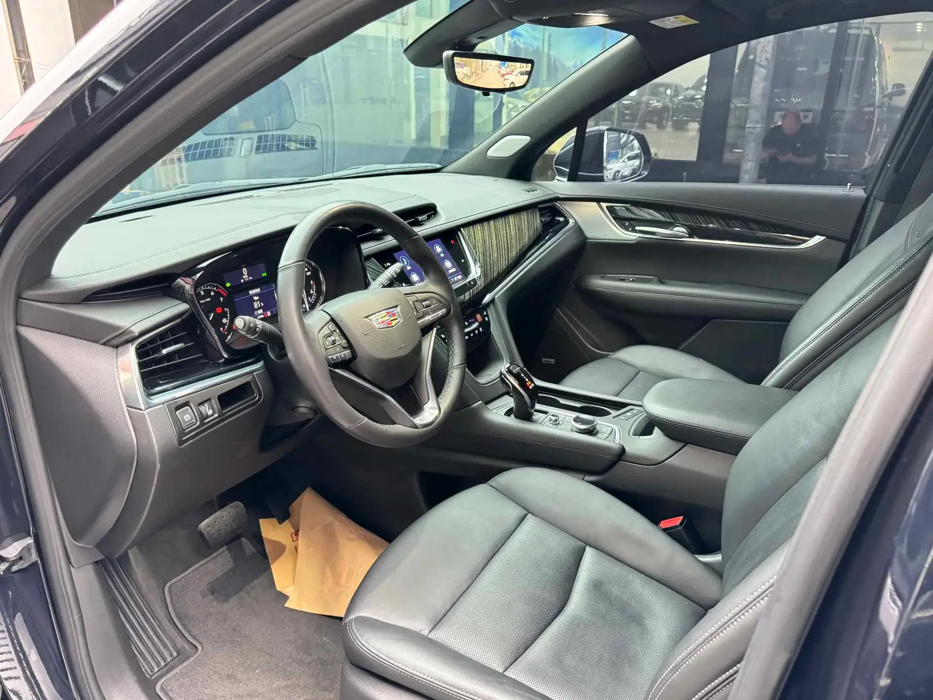 2022 CADILLAC XT6 thumbnail 4