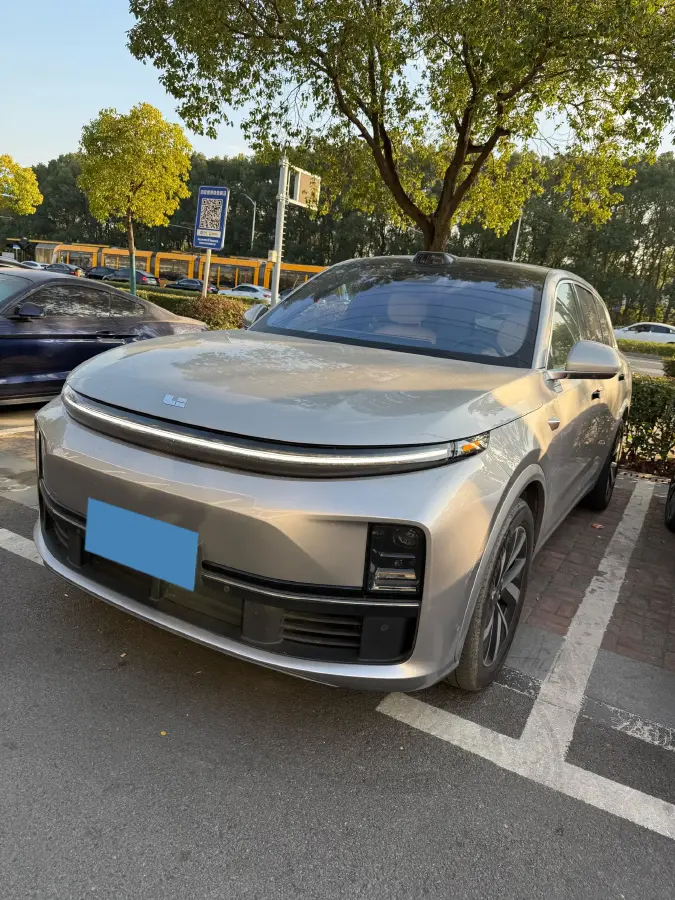 2023 Li L7 Range Extended 154HP REEV 40.9KWH