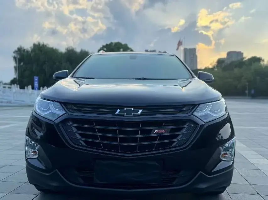 2019 CHEVROLET EQUINOX thumbnail 2