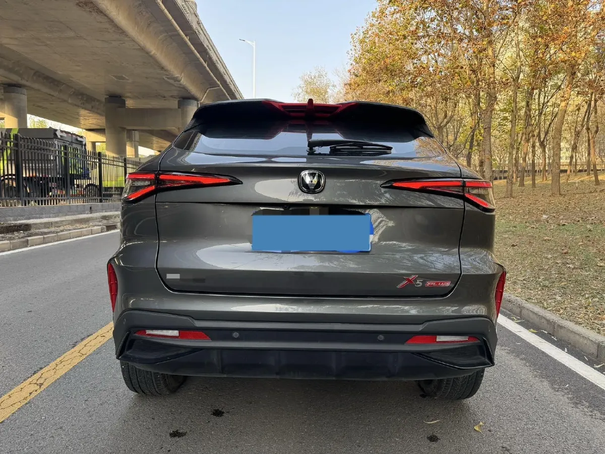 2024 ChangAn X5 PLUS 1.5T 188HP L4 7DCT,autocango,china used car exporter,china ev exporter,chinese used car exporter,chinese used ev exporter