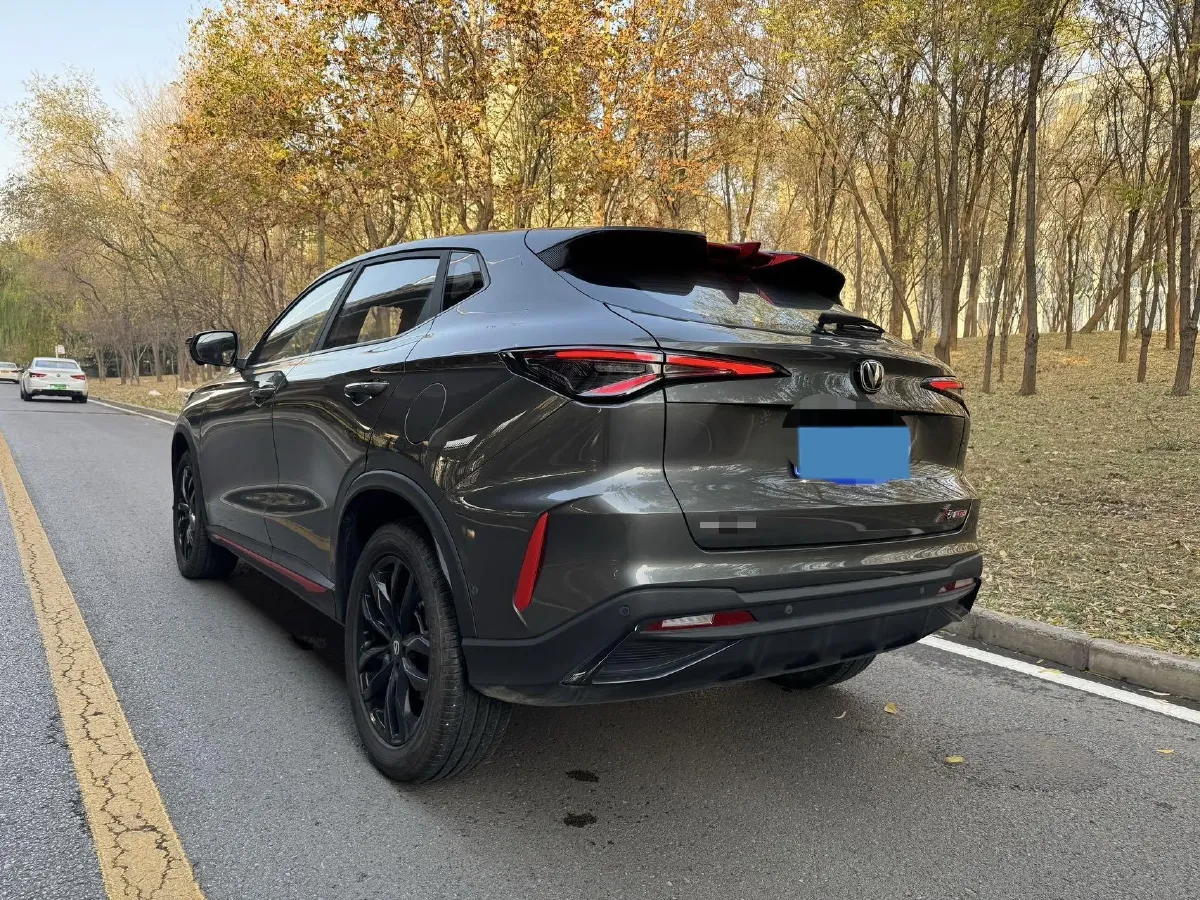 2024 ChangAn X5 PLUS 1.5T 188HP L4 7DCT,autocango,china used car exporter,china ev exporter,chinese used car exporter,chinese used ev exporter