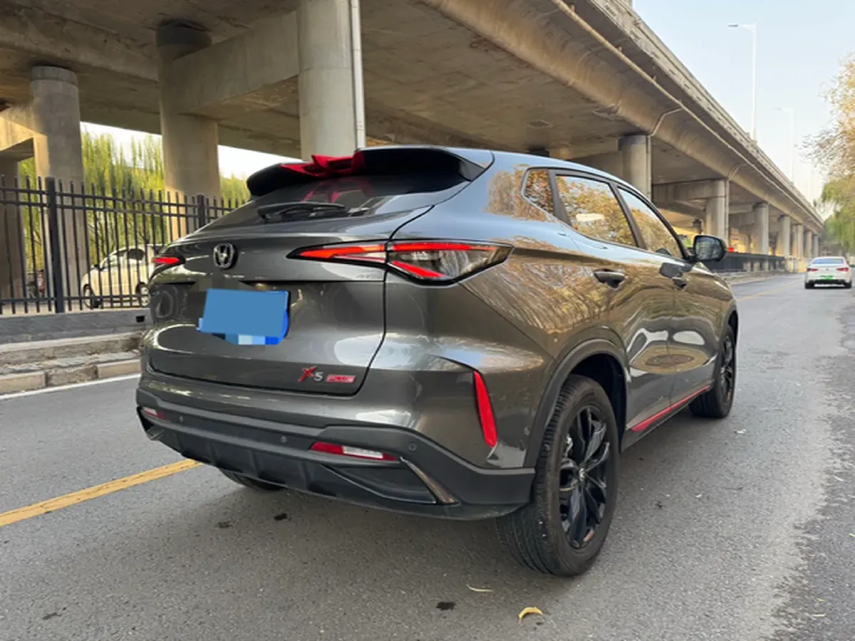 2024 ChangAn X5 PLUS 1.5T 188HP L4 7DCT,autocango,china used car exporter,china ev exporter,chinese used car exporter,chinese used ev exporter