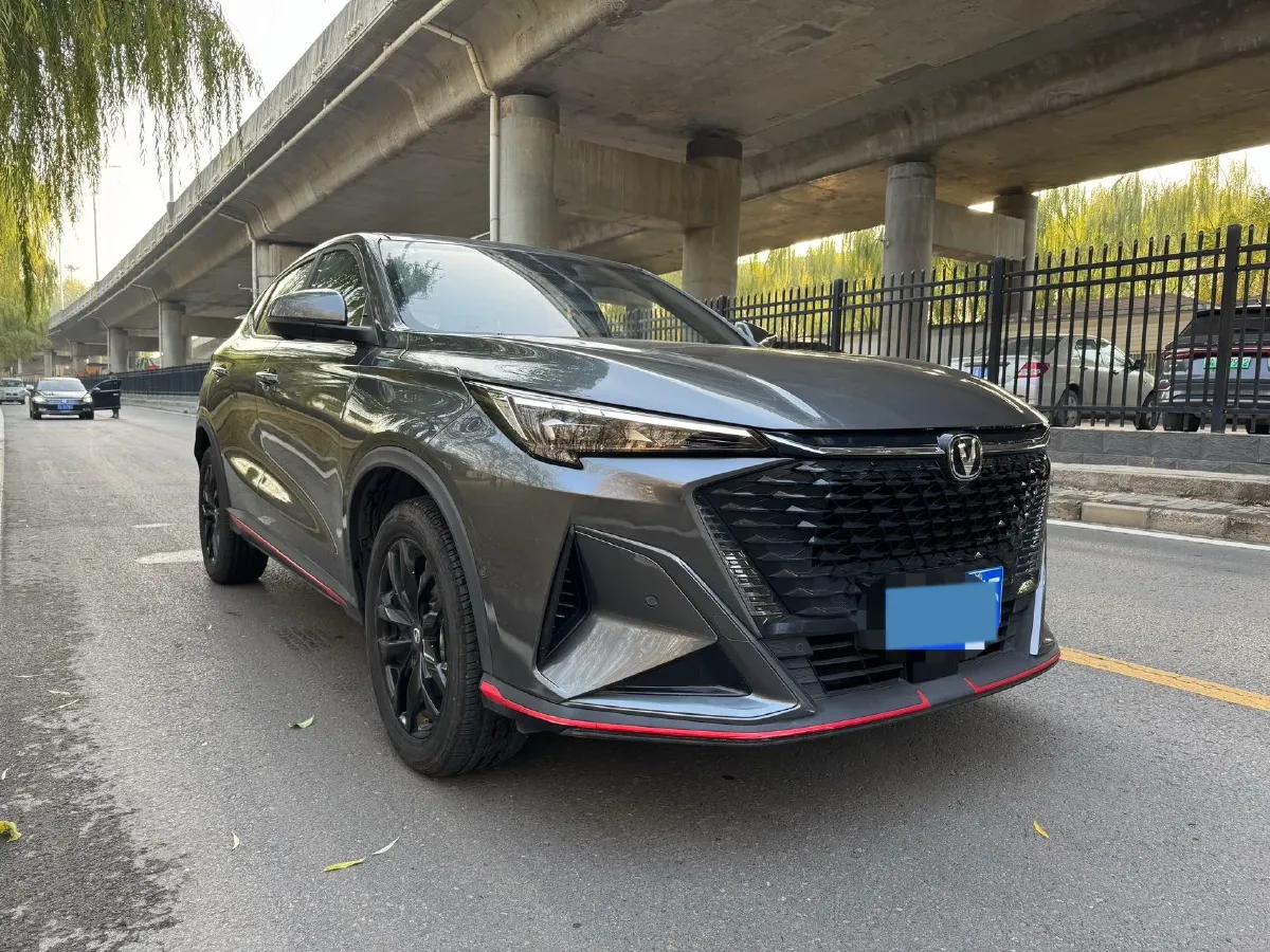 2024 ChangAn X5 PLUS 1.5T 188HP L4 7DCT,autocango,china used car exporter,china ev exporter,chinese used car exporter,chinese used ev exporter