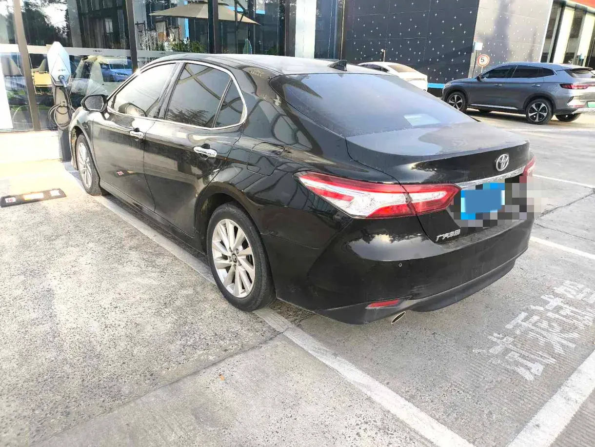 2021 TOYOTA CAMRY thumbnail 2