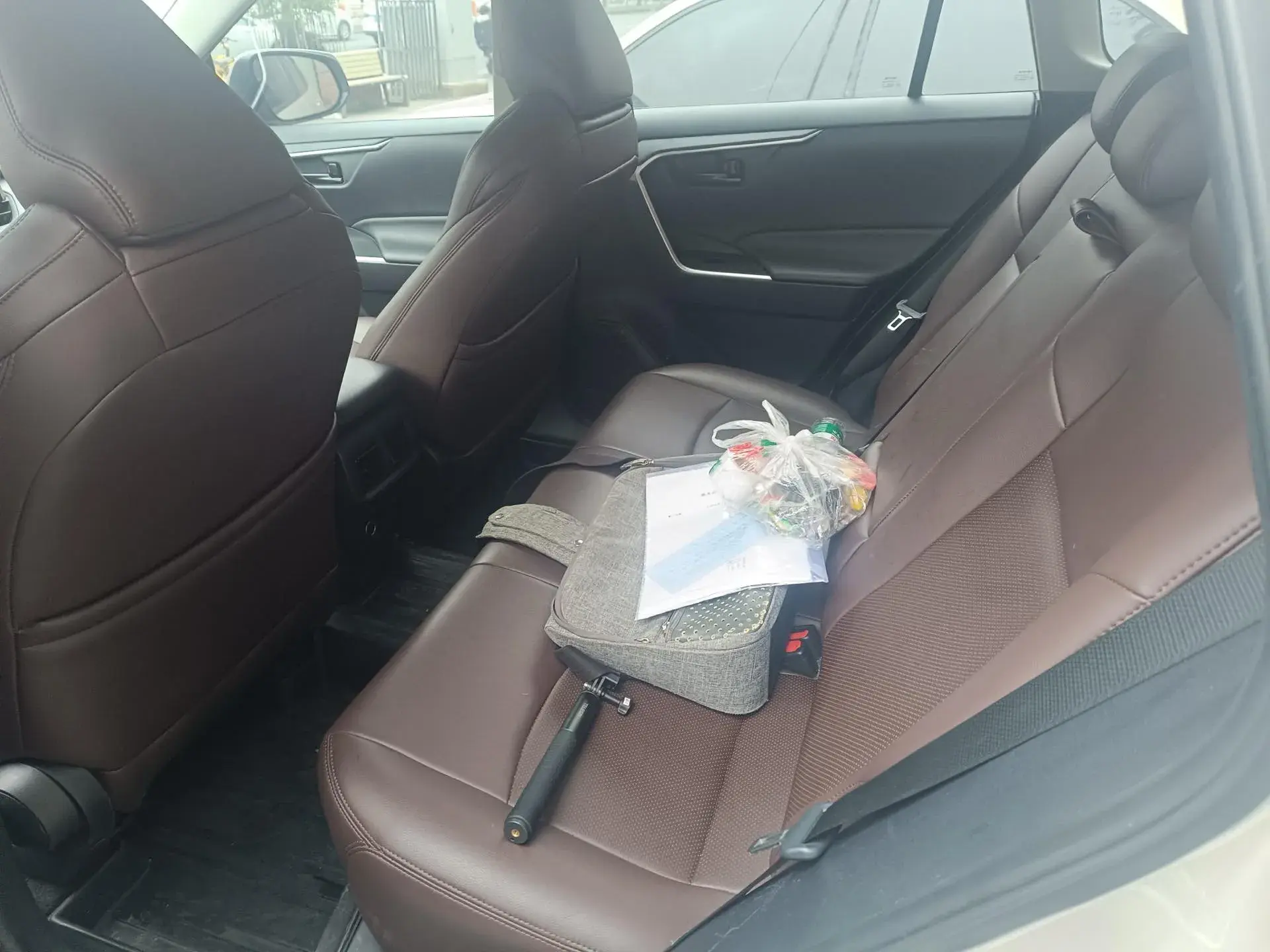 2022 TOYOTA WILDLANDER thumbnail 4