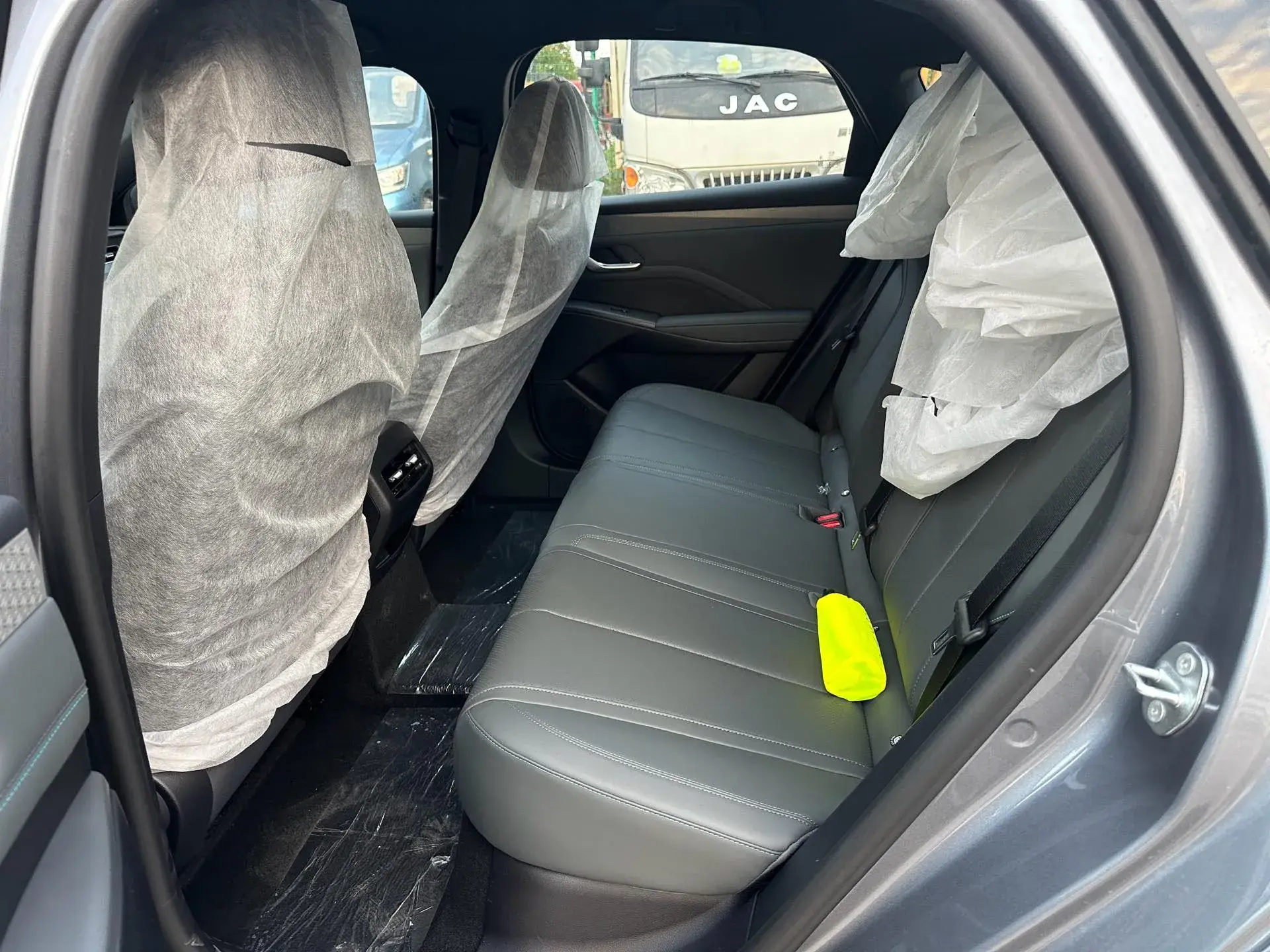 2025 BYD QIN thumbnail 4