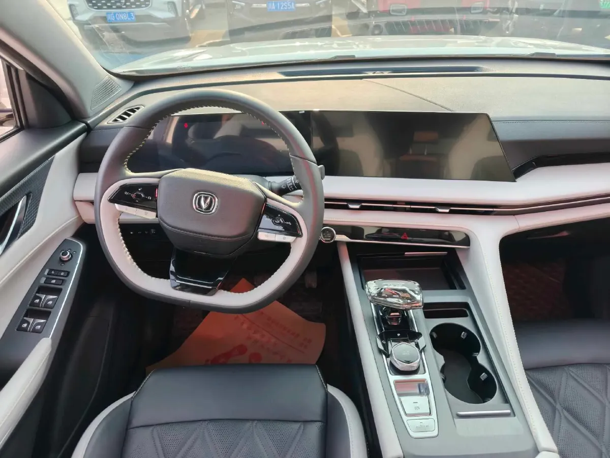 2023 ChangAn CS75 Plus iDD 1.5T 170HP L4 6TCT PHEV 28.39KWH,autocango,china used car exporter,china ev exporter,chinese used car exporter,chinese used ev exporter