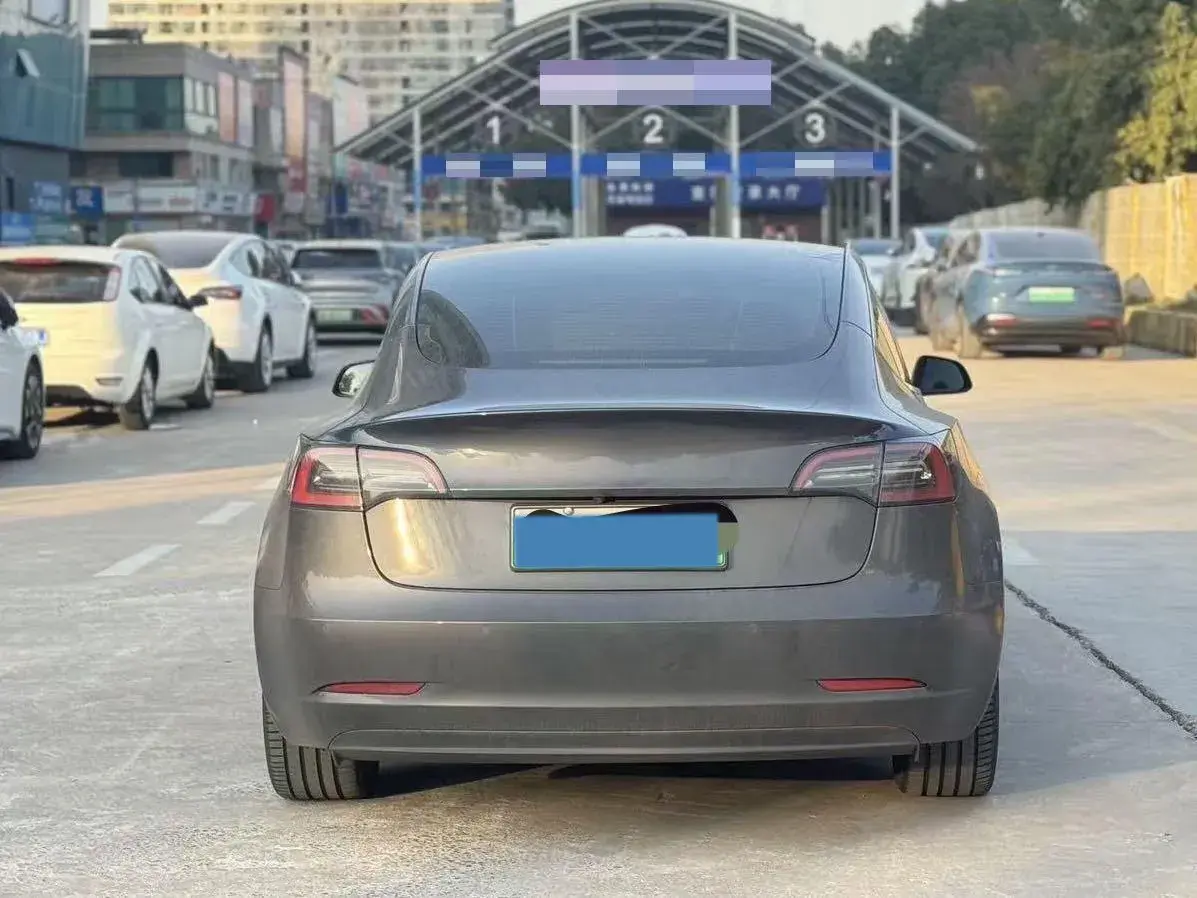 2021 TESLA MODEL thumbnail 3