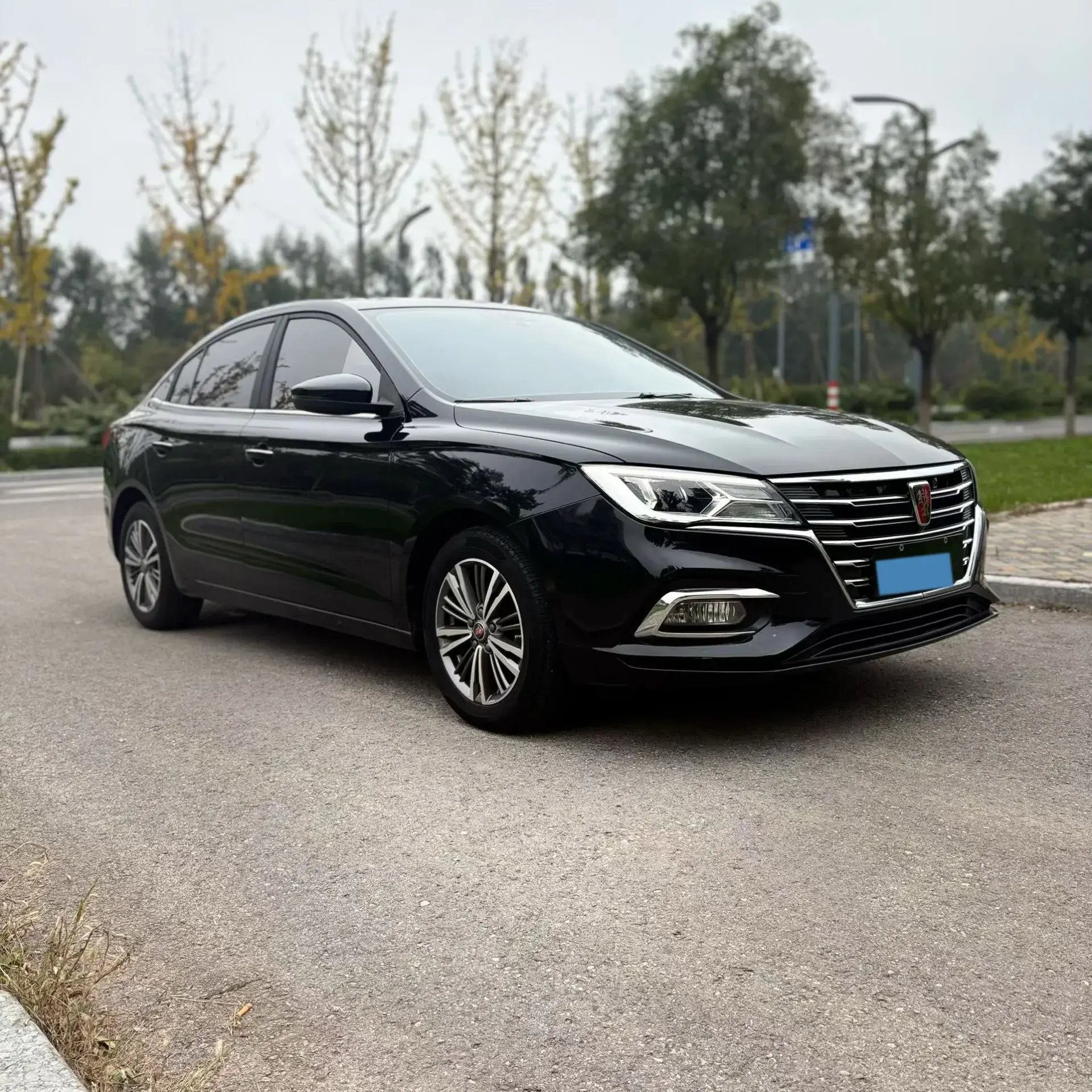 2019 ROEWE I5 thumbnail 2