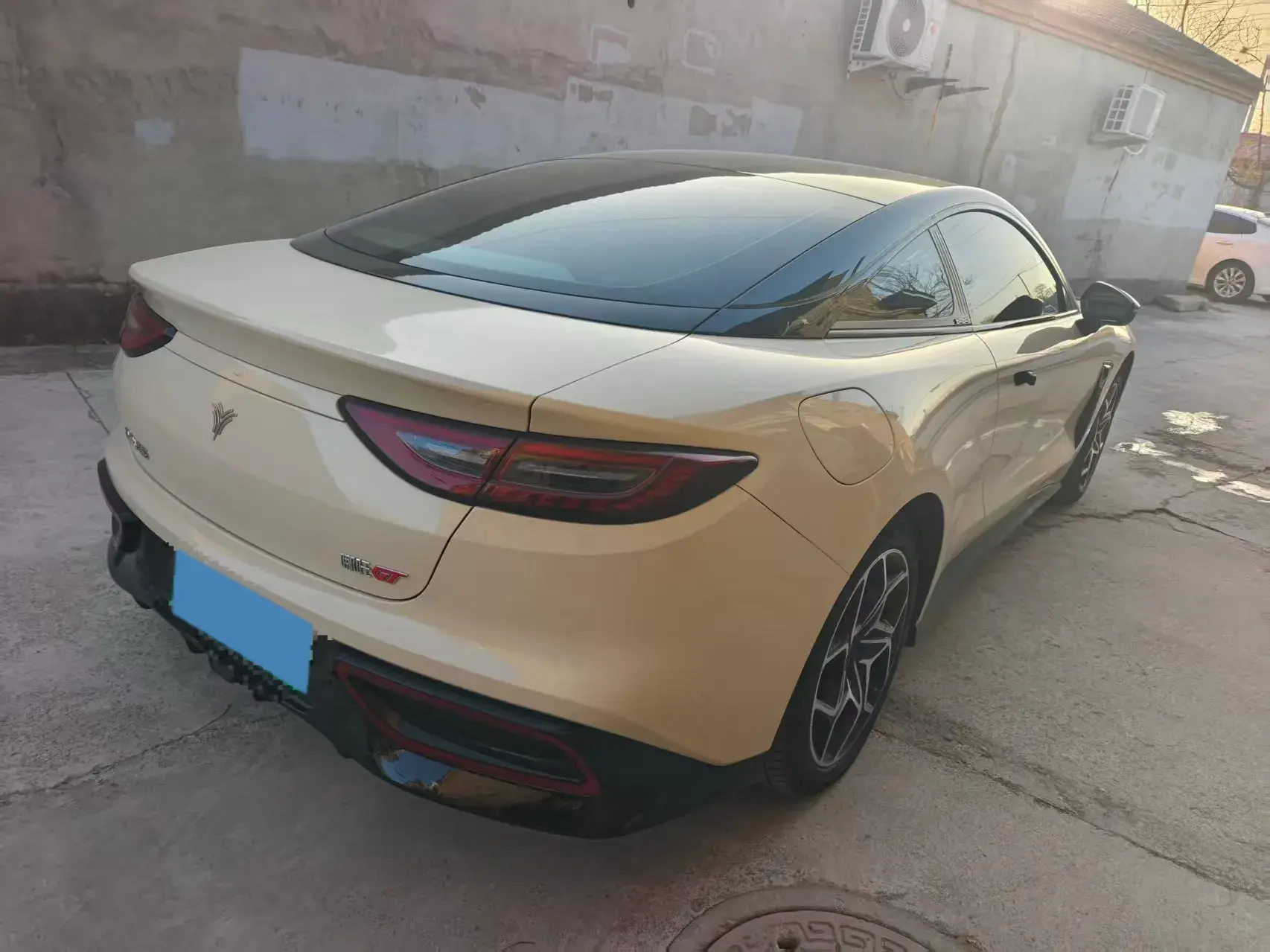 2023 NETA GT thumbnail 3