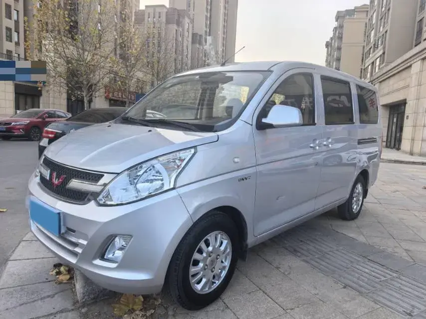 2016 WuLing RongGuang V 1.5L 112HP L4 5MT