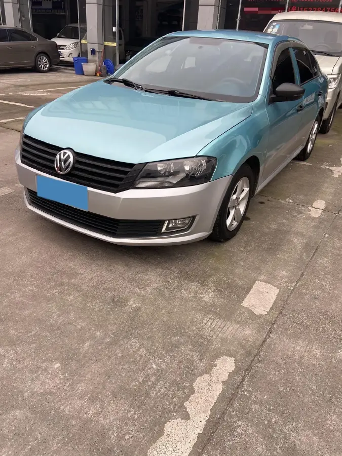 2015 Volkswagen Lavida 1.6L 110HP L4 5MT