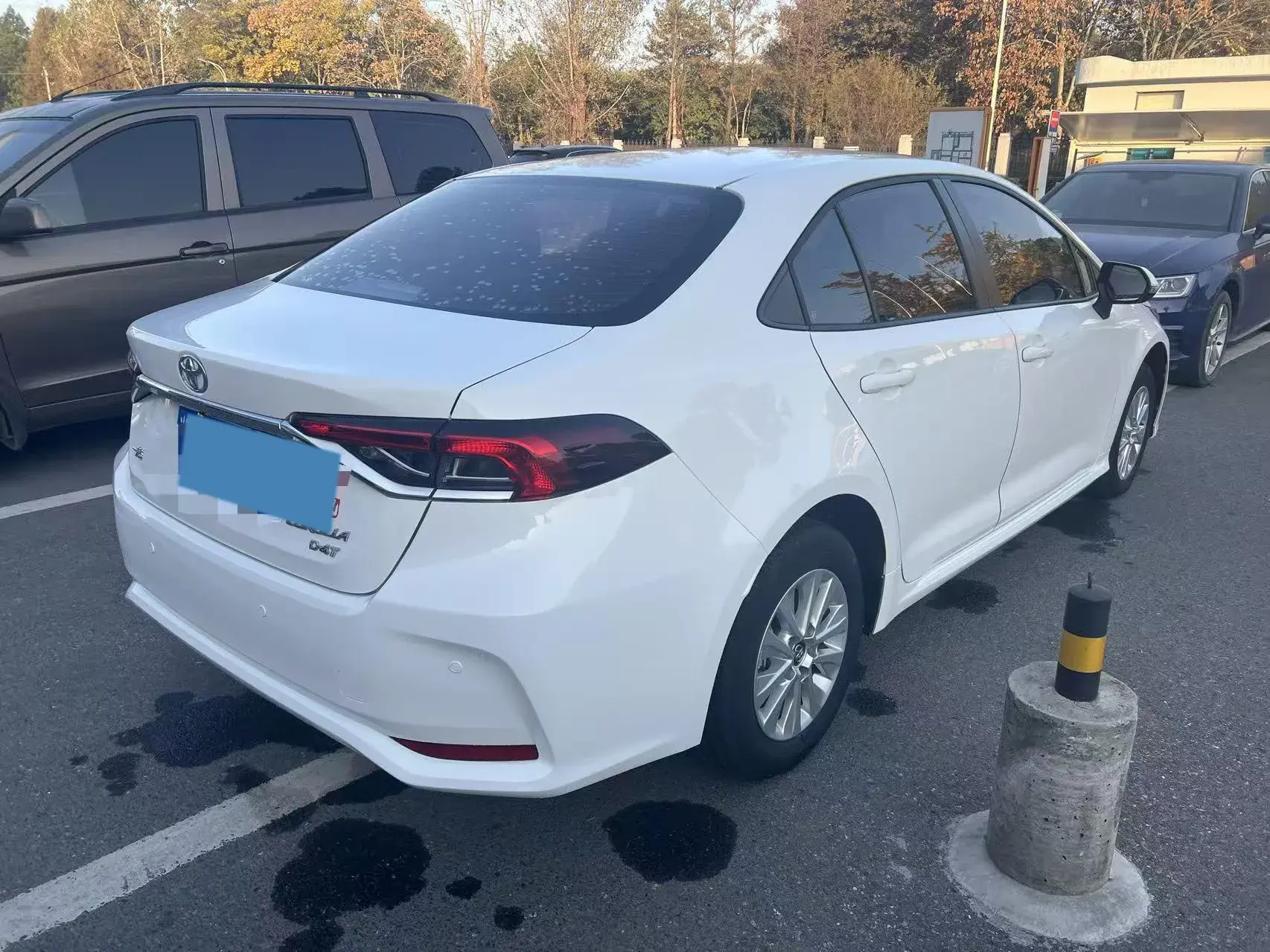 2021 TOYOTA COROLLA thumbnail 4