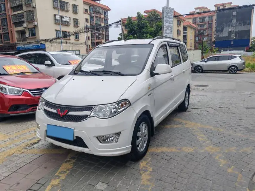 2016 WuLing HongGuang 1.5L 112HP L4 5MT
