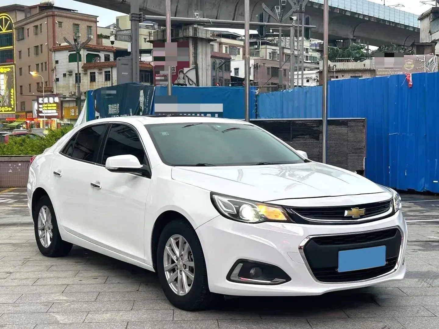 2018 CHEVROLET MALIBU thumbnail 2