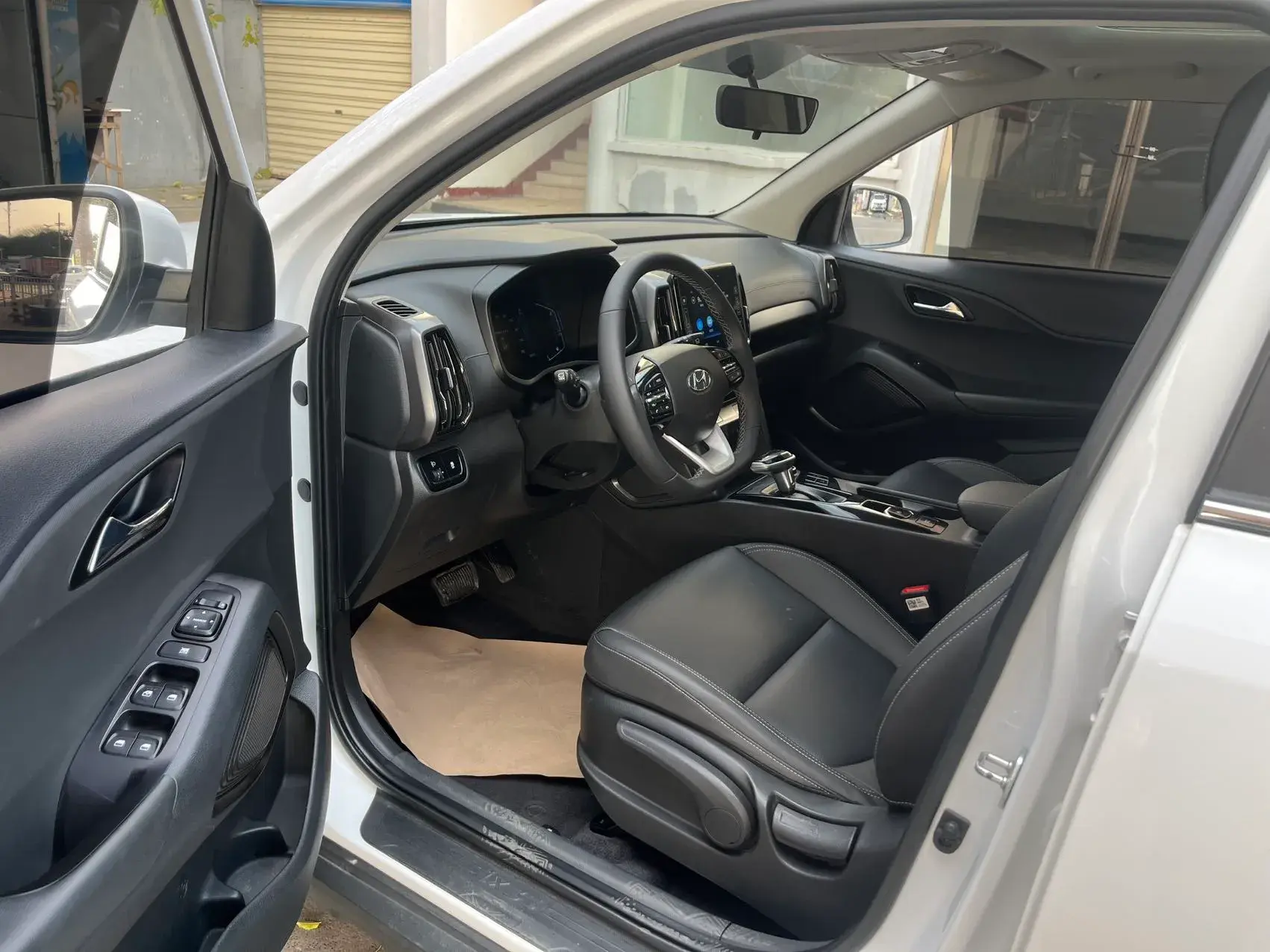 2021 HYUNDAI IX35 thumbnail 4