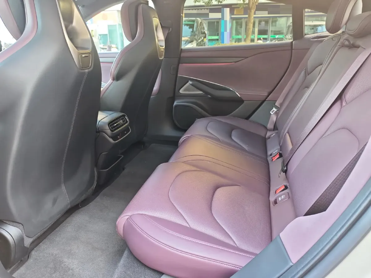 2024 MI SU7 BEV 101KWH,autocango,china used car exporter,china ev exporter,chinese used car exporter,chinese used ev exporter