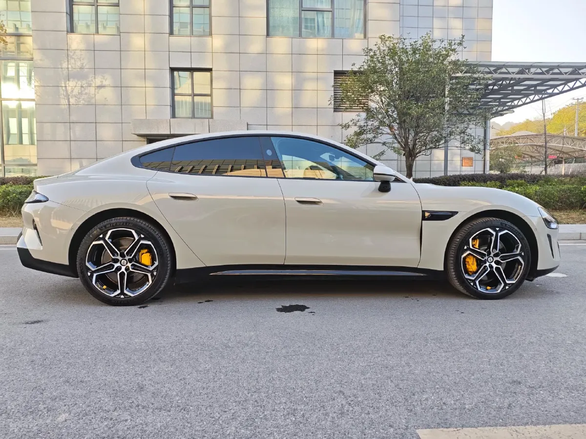 2024 MI SU7 BEV 101KWH,autocango,china used car exporter,china ev exporter,chinese used car exporter,chinese used ev exporter