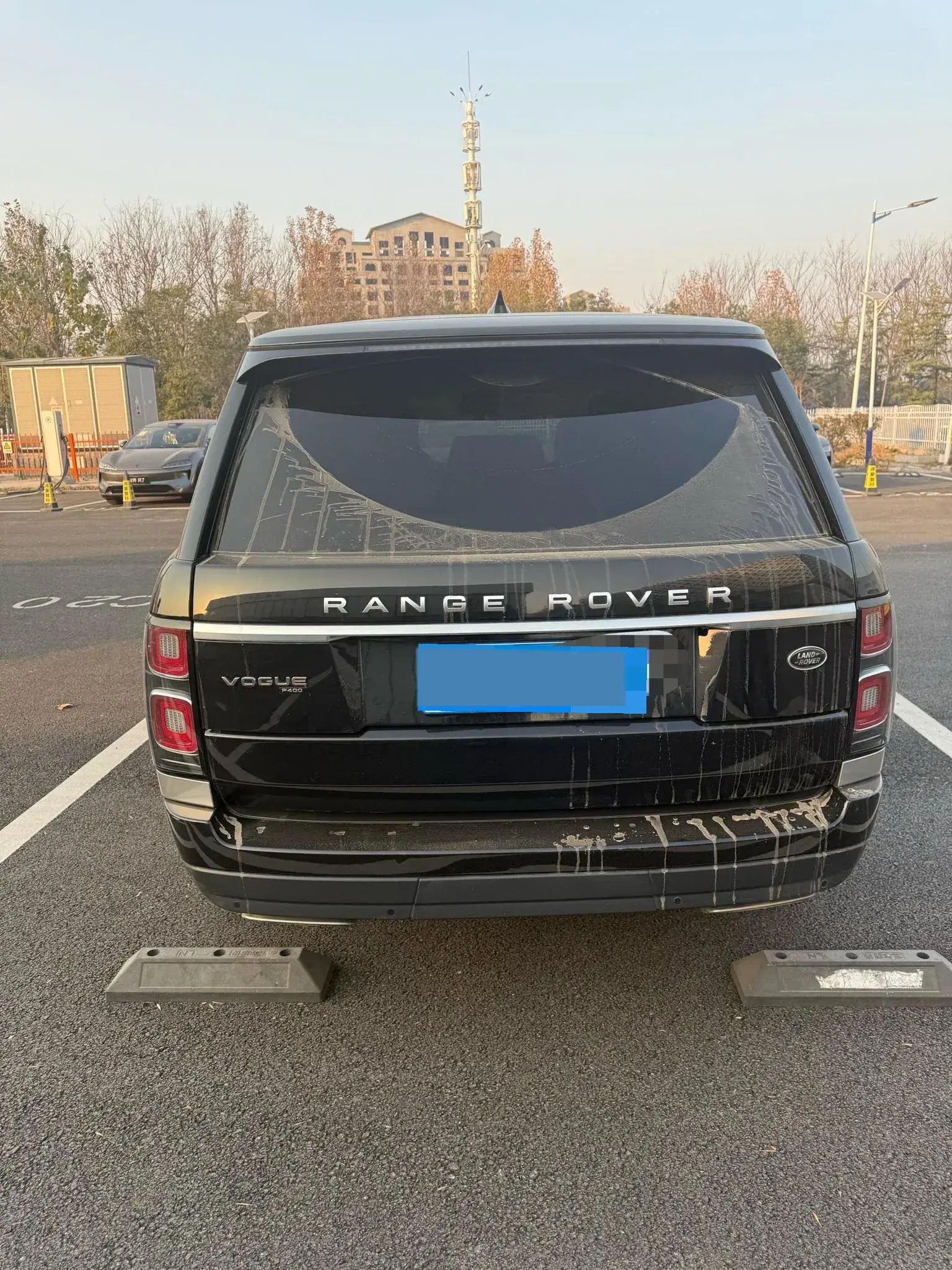 2021 LAND ROVER thumbnail 3