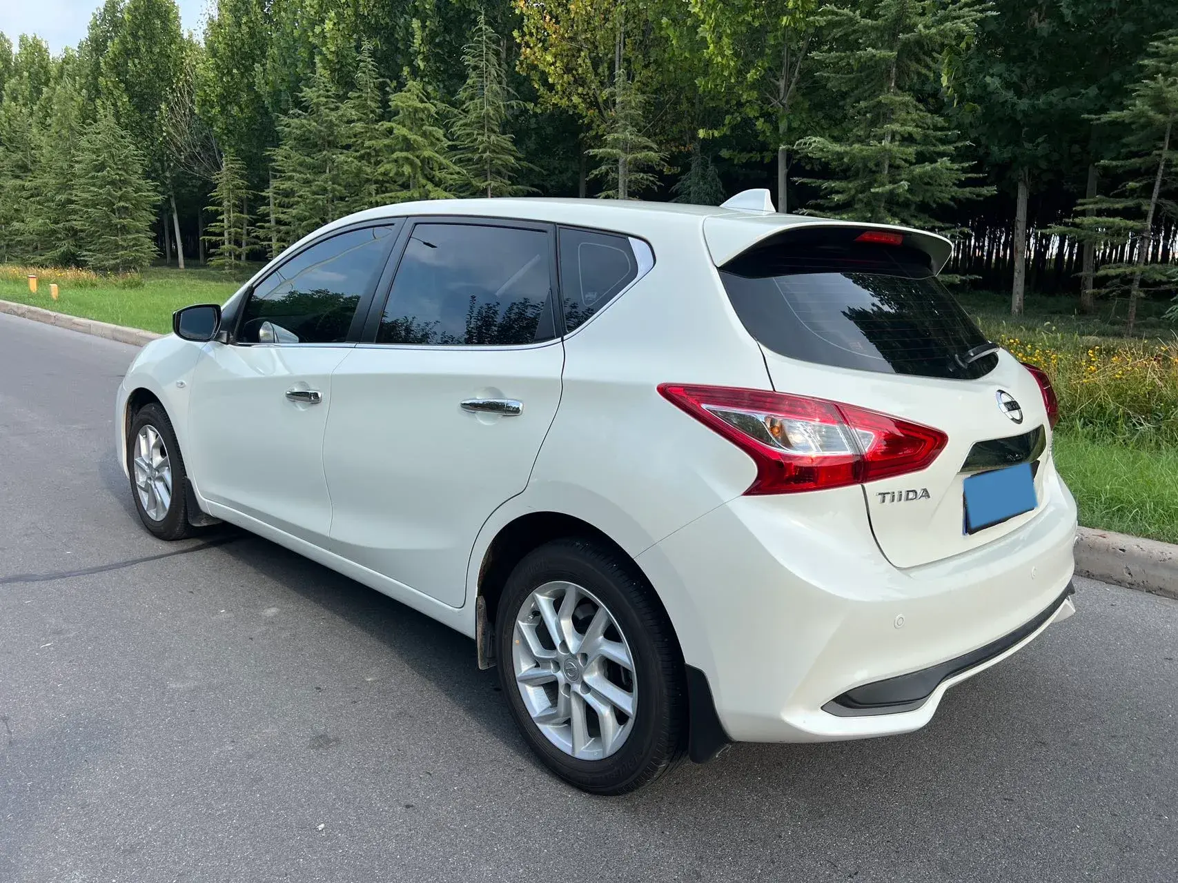 2024 NISSAN TIIDA thumbnail 4