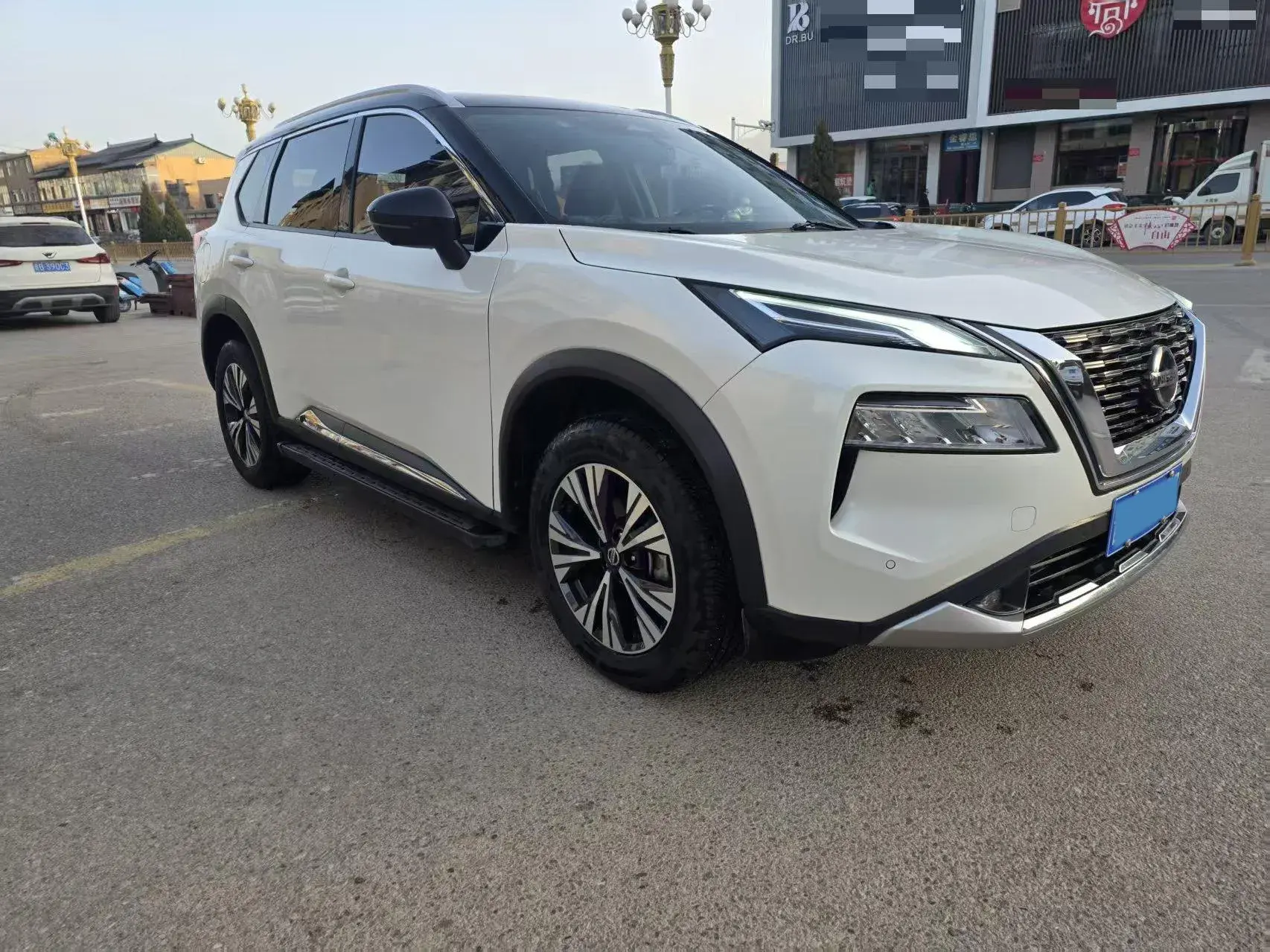2021 NISSAN X-TRAIL thumbnail 2