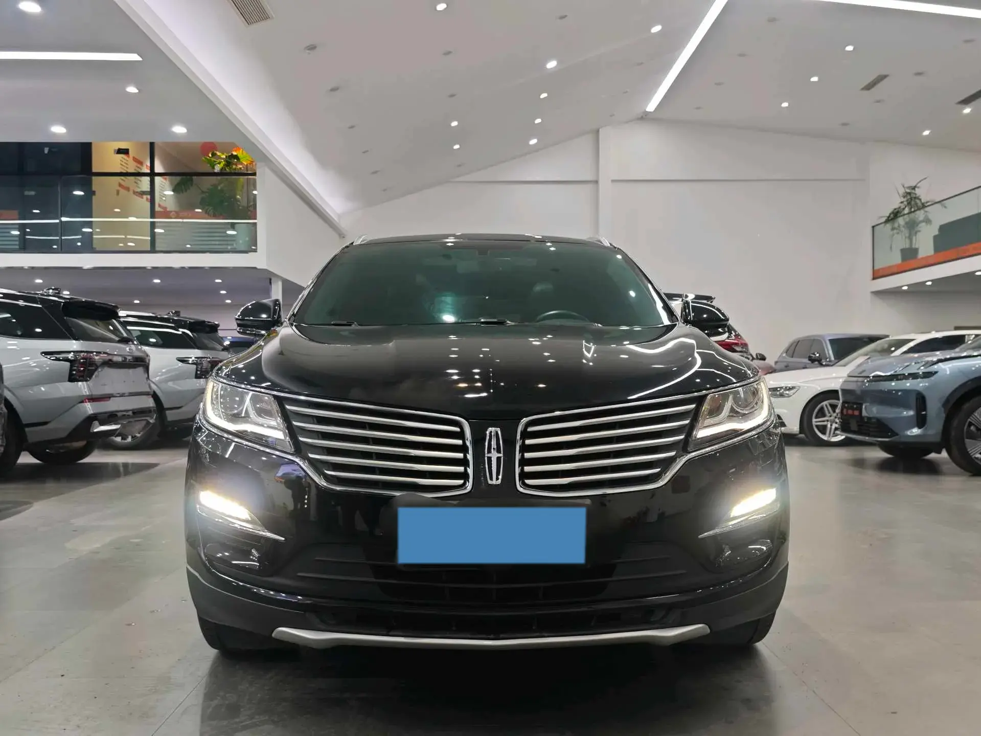 2018 LINCOLN MKC thumbnail 4