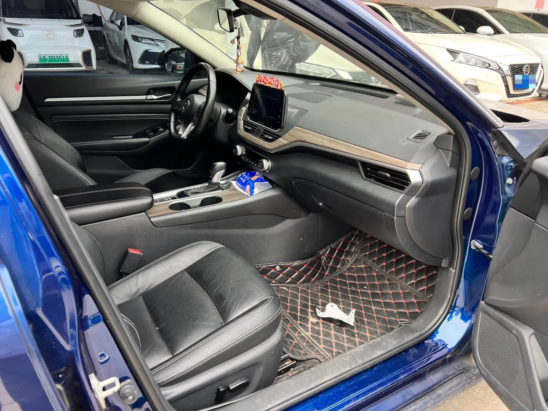 2021 NISSAN TEANA thumbnail 3