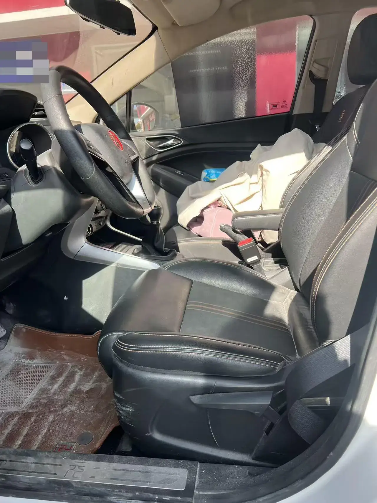 2017 BYD YUAN thumbnail 2