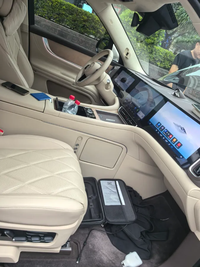 2025 HIMA AITO M9 REEV 160HP REEV 52KWH,autocango,china used car exporter,china ev exporter,chinese used car exporter,chinese used ev exporter