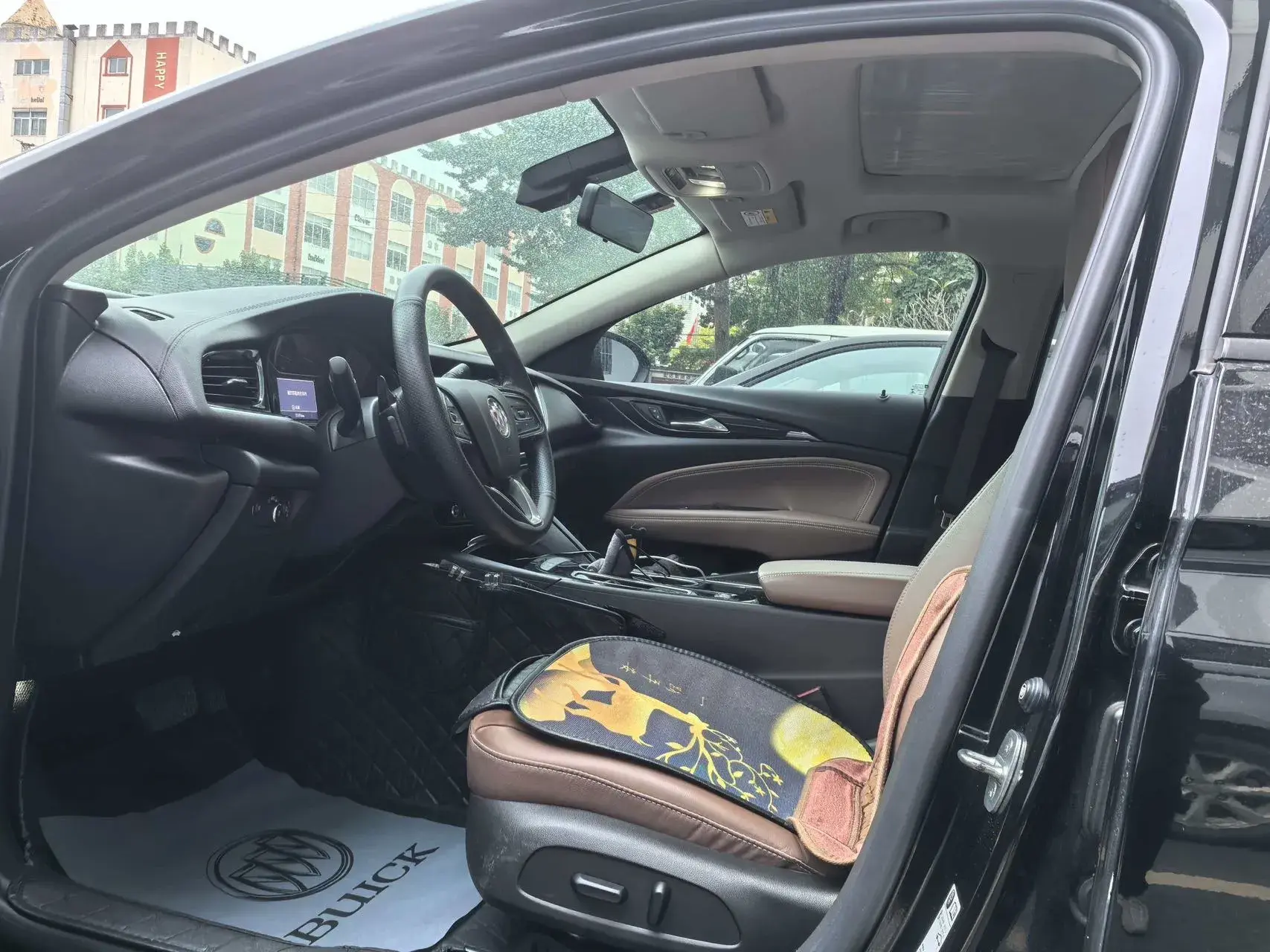 2022 BUICK REGAL thumbnail 3