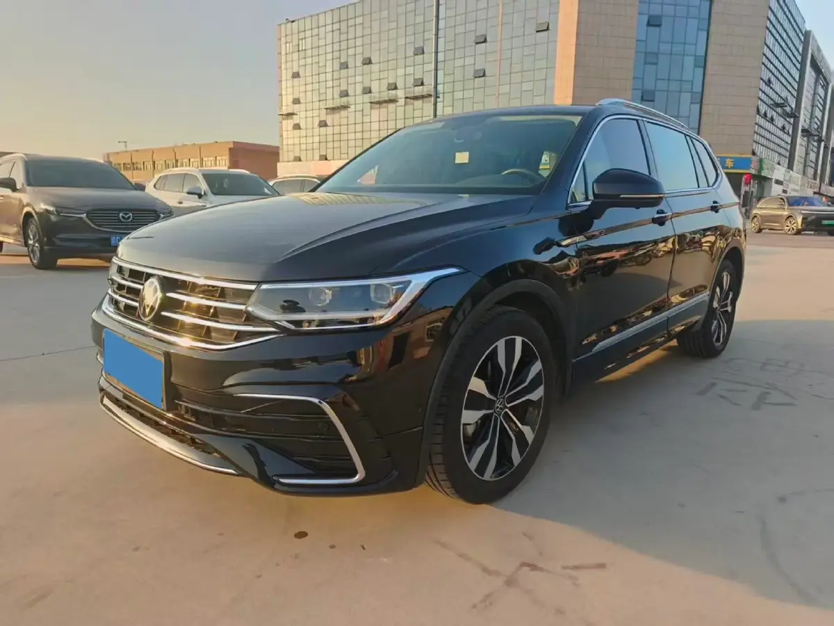 2024 Volkswagen Tiguan L 2.0T 186HP L4 7DCT