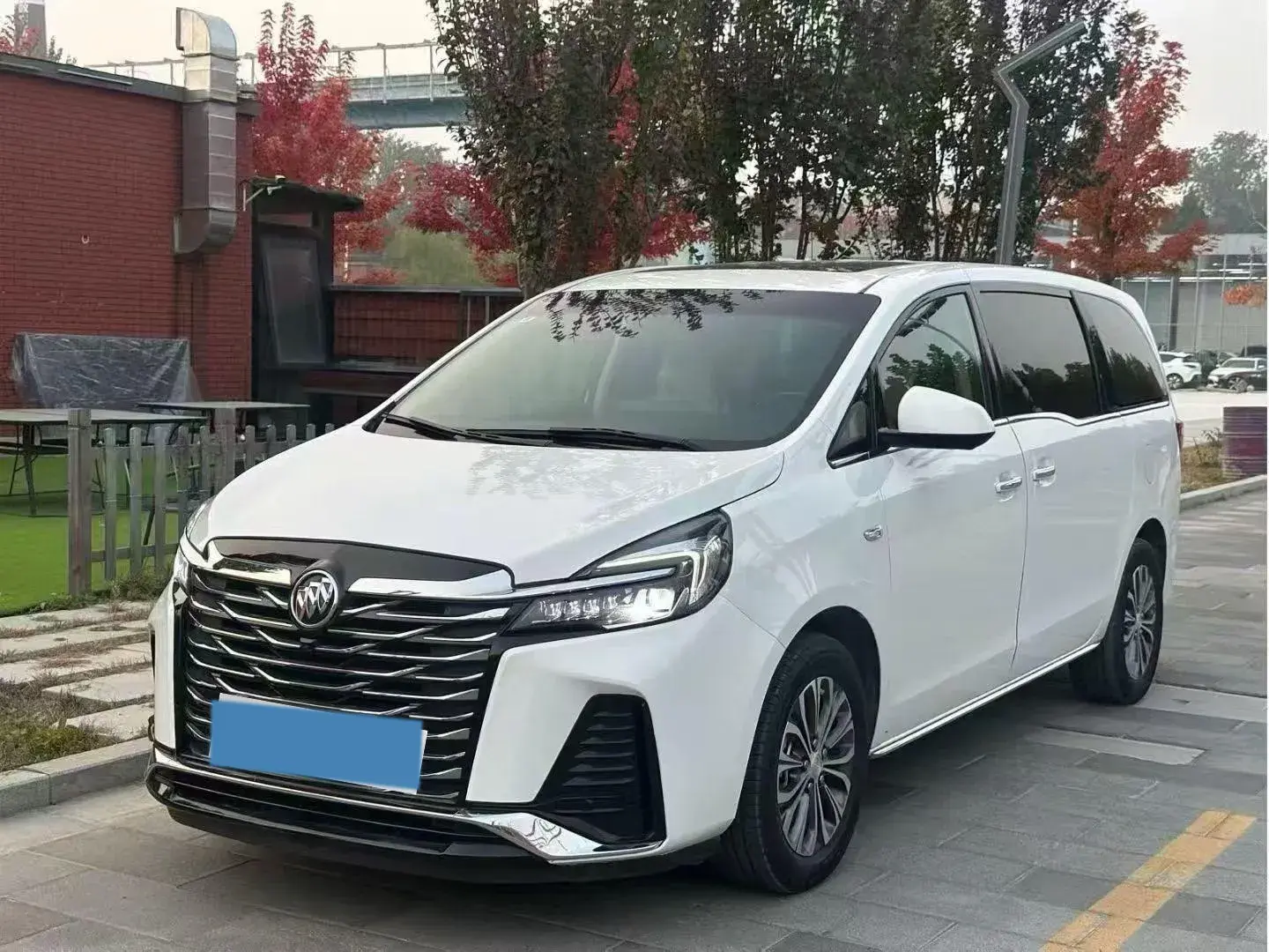 2023 BUICK GL8 view 1