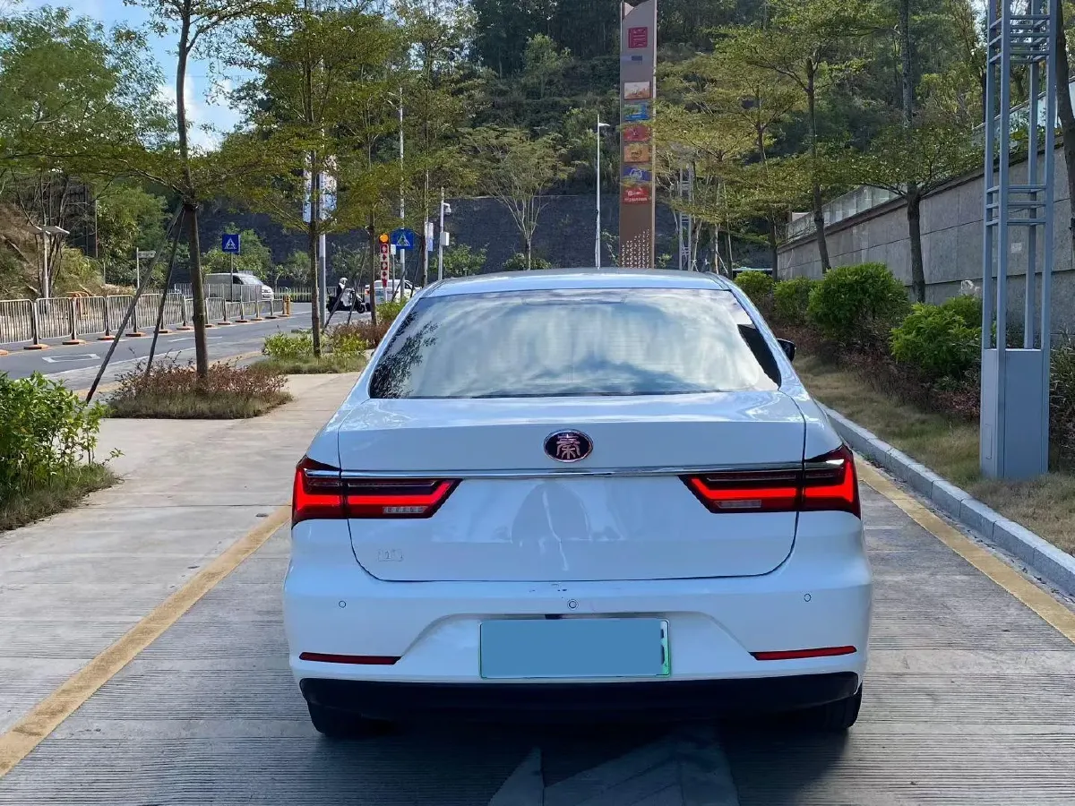 2018 BYD Qin BEV 60.48KWH,autocango,china used car exporter,china ev exporter,chinese used car exporter,chinese used ev exporter