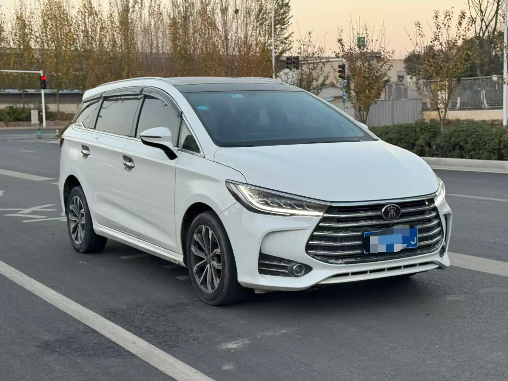 2019 BYD SONG thumbnail 2