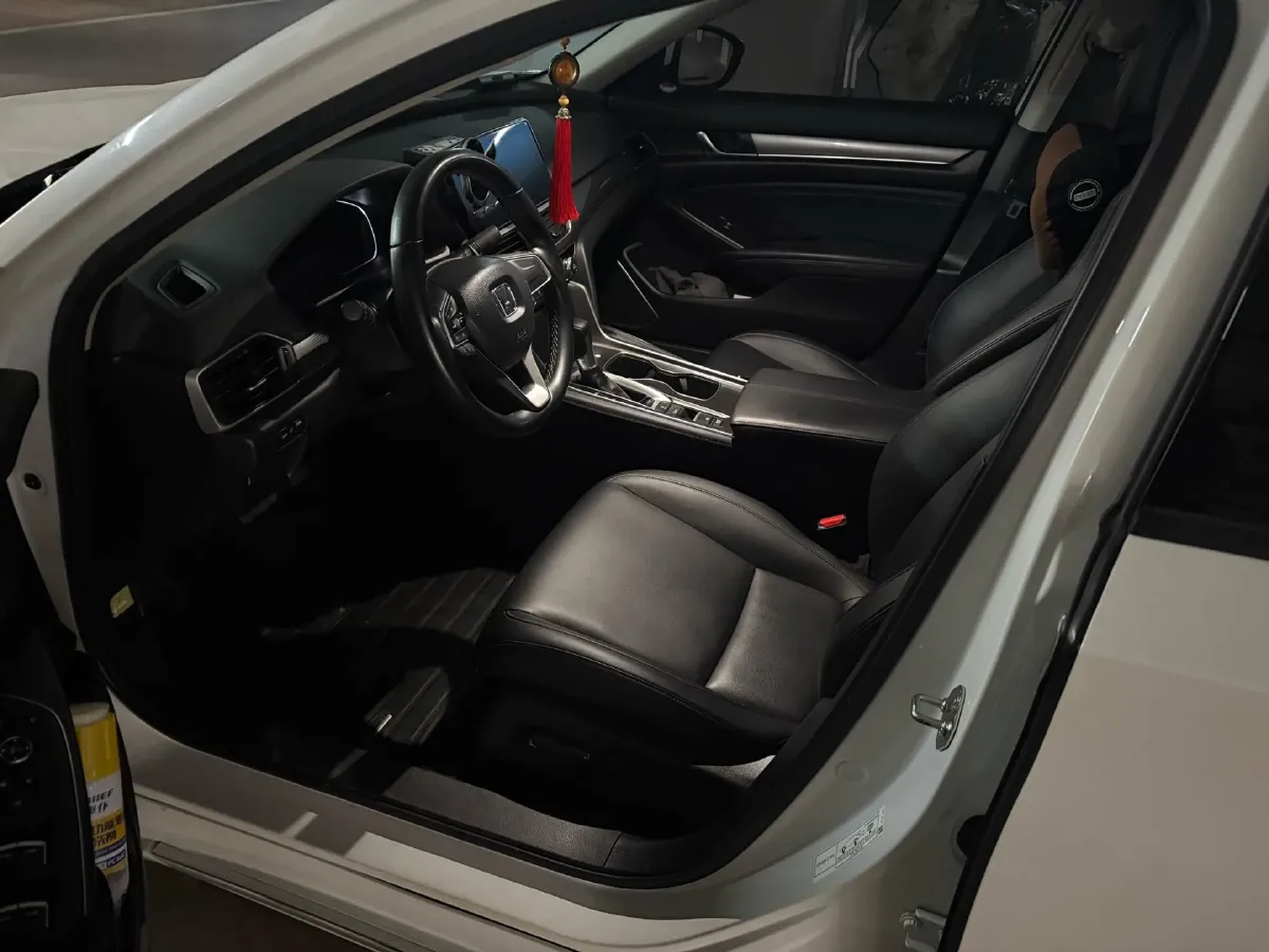 2022 Honda Accord 1.5T 194HP L4 CVT,autocango,china used car exporter,china ev exporter,chinese used car exporter,chinese used ev exporter