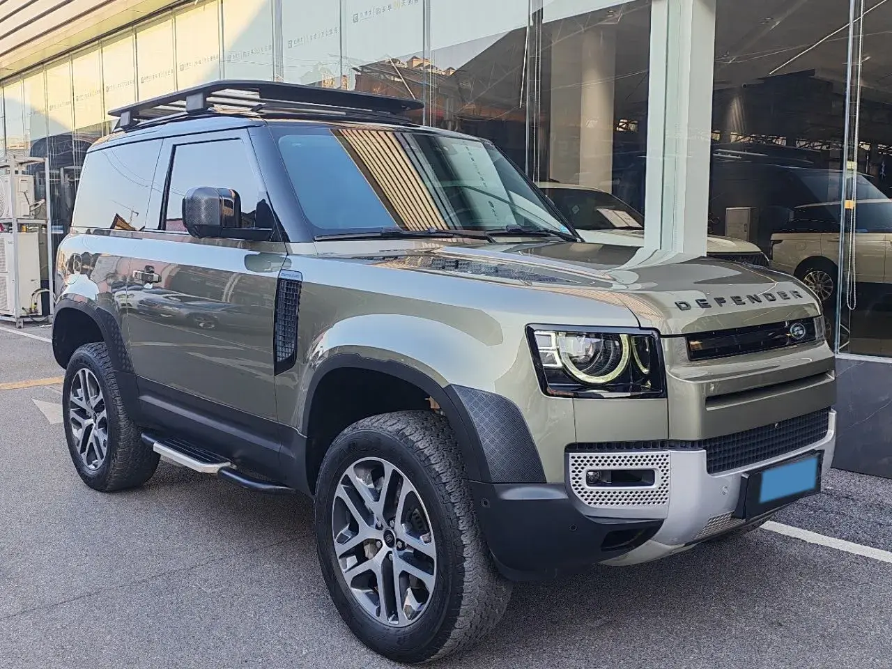 2022 LAND ROVER thumbnail 2