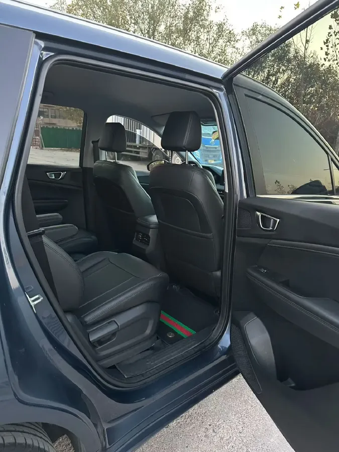 2022 WuLing JiaChen 1.5L 99HP L4 6MT,autocango,china used car exporter,china ev exporter,chinese used car exporter,chinese used ev exporter