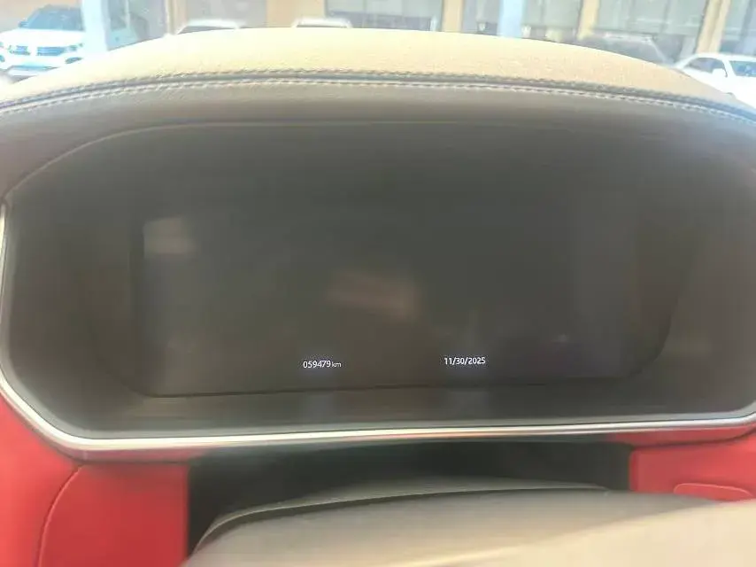 2022 LAND ROVER thumbnail 4