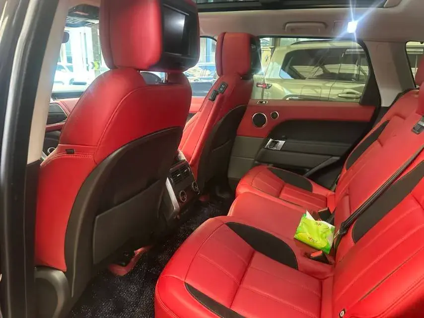 2022 LAND ROVER thumbnail 3