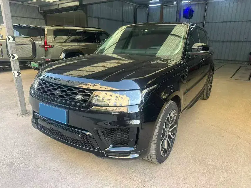 2022 LAND ROVER view 1