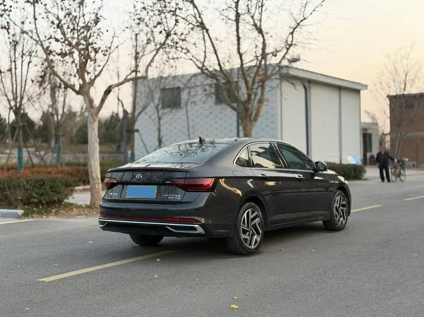 2023 VOLKSWAGEN SAGITAR thumbnail 4