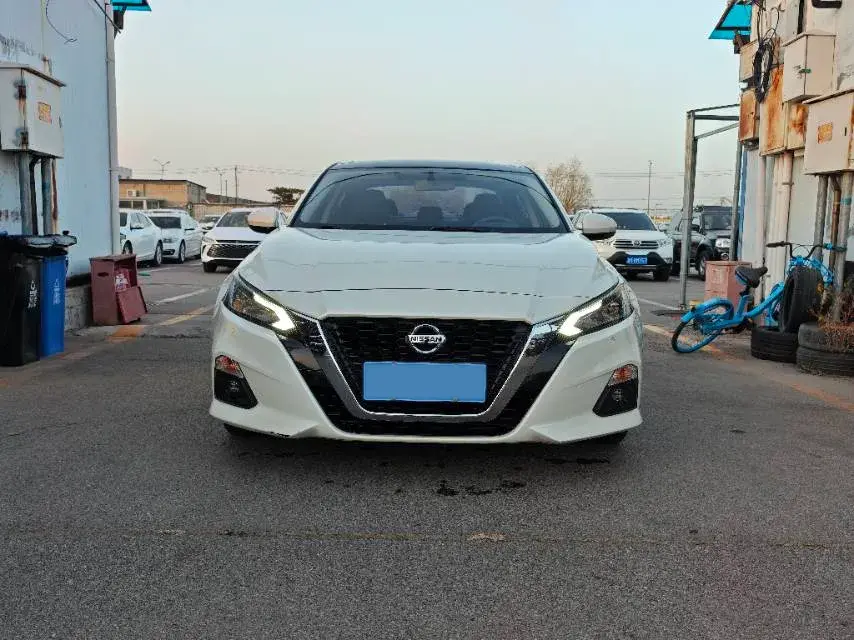 2019 NISSAN TEANA thumbnail 2