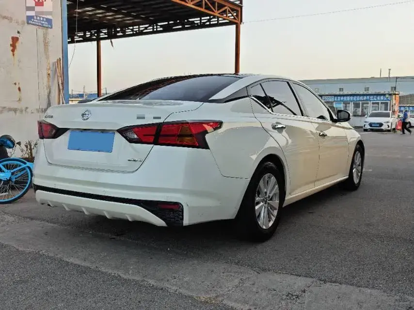 2019 NISSAN TEANA thumbnail 4