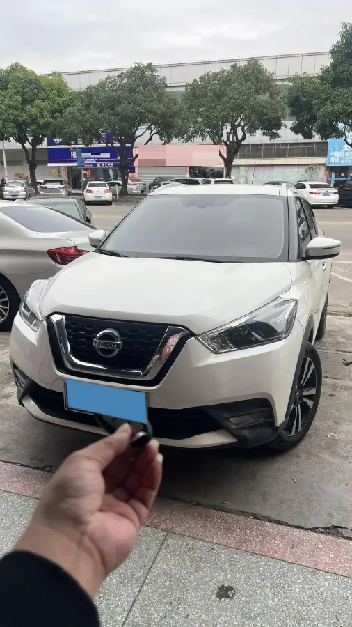 2021 Nissan Kicks 1.5L 122HP L4 CVT