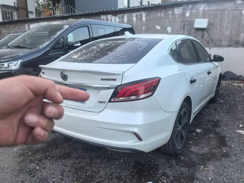 2017 MG MG6 thumbnail 2