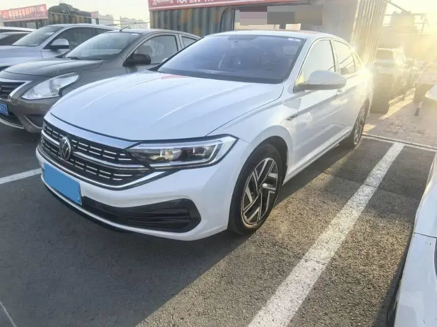 2023 VOLKSWAGEN SAGITAR view 1