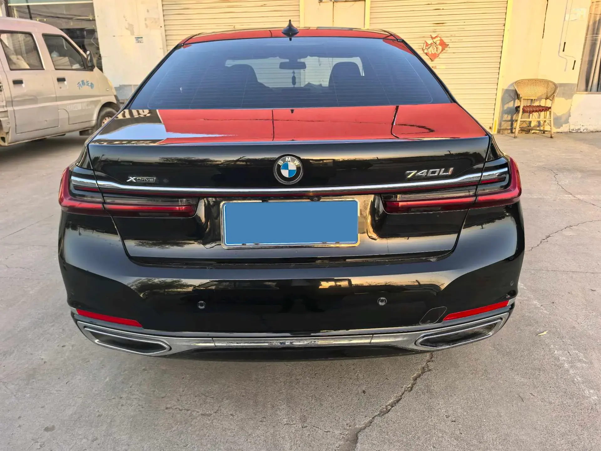 2019 BMW 7 thumbnail 4