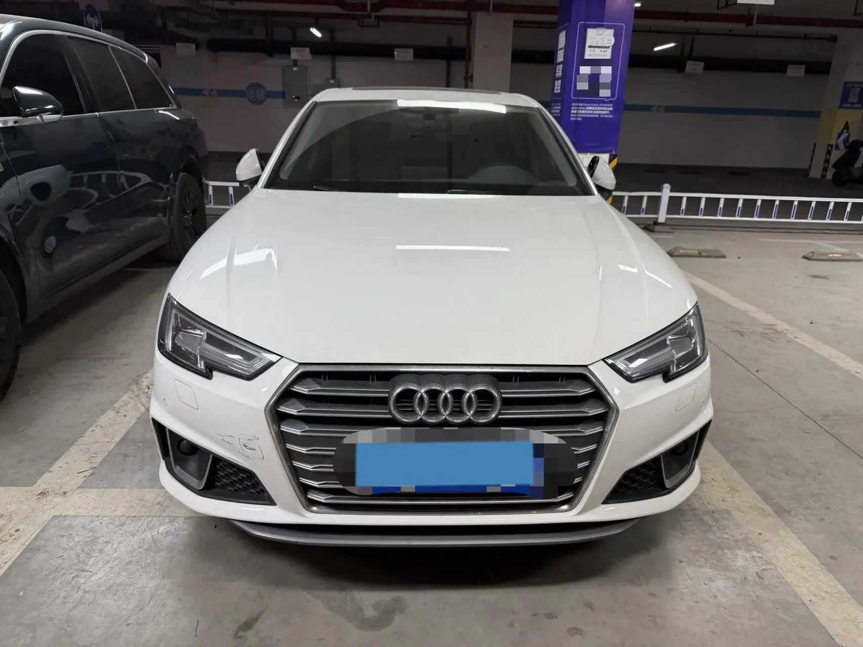 2019 AUDI A4L thumbnail 3